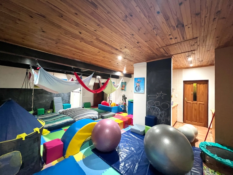 4 Bedroom Property for Sale in Walmer Downs Eastern Cape